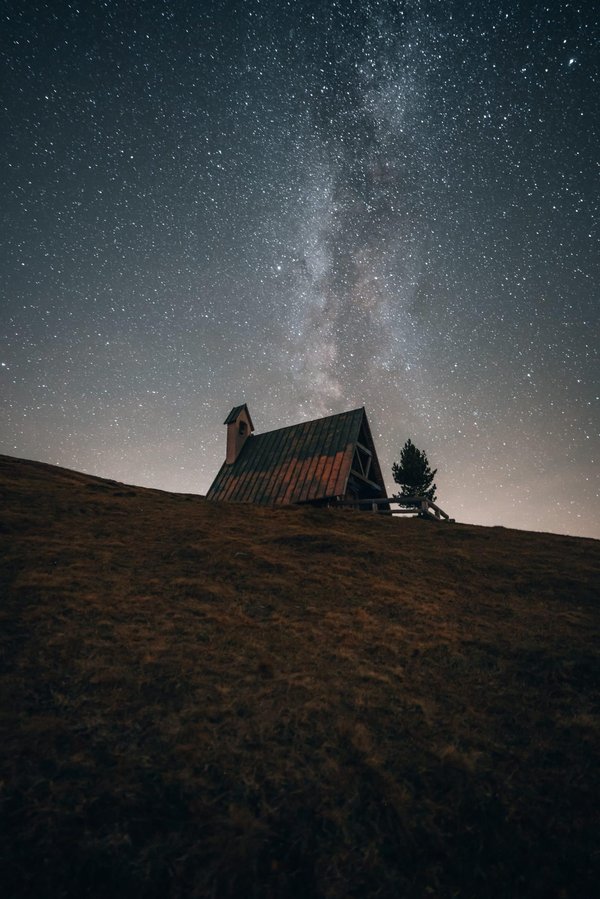 Quelles sont les meilleures destinations pour observer les étoiles filantes et les météores ?